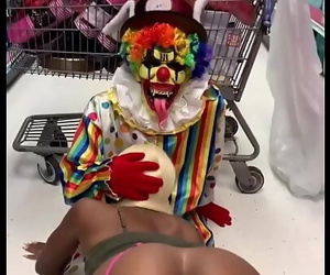 Clown gets locate sucked on..
